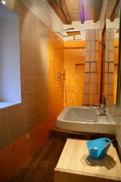 casa 4 posti toscana val d'elsa chianti lavoro vacanze salute visita operazione occhi